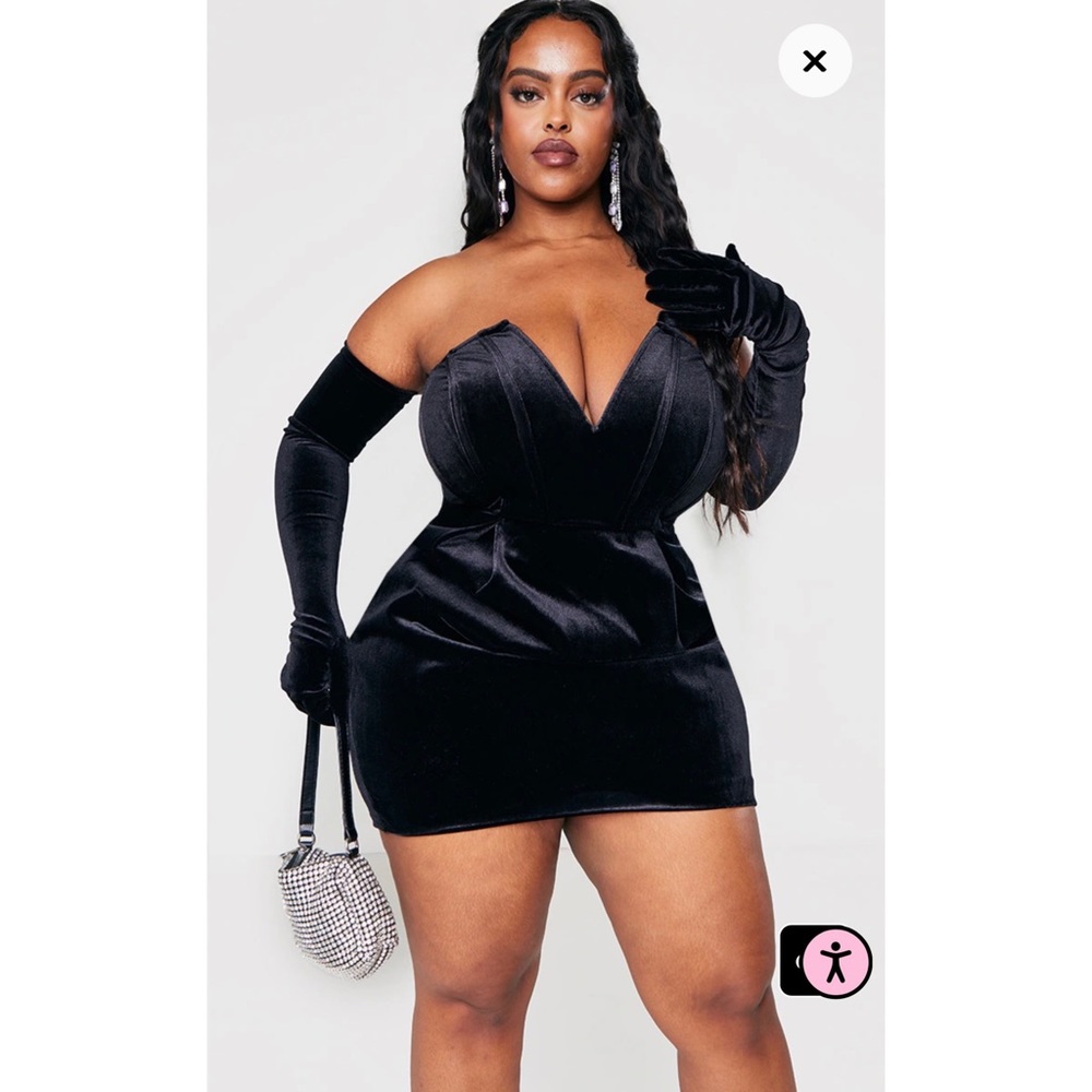 Plus Black Velvet V Bar Glove Detail Dress